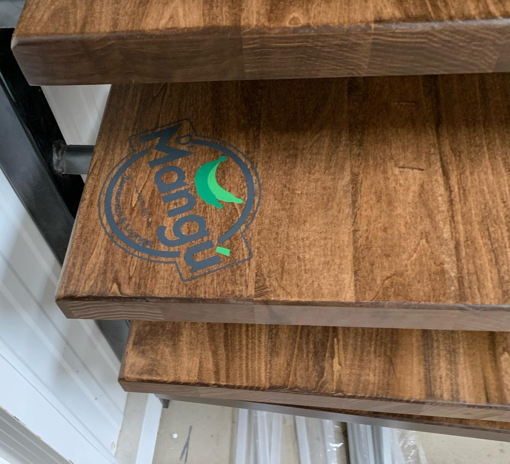 Custom Logo Solid Wood Restaurant Table Tops