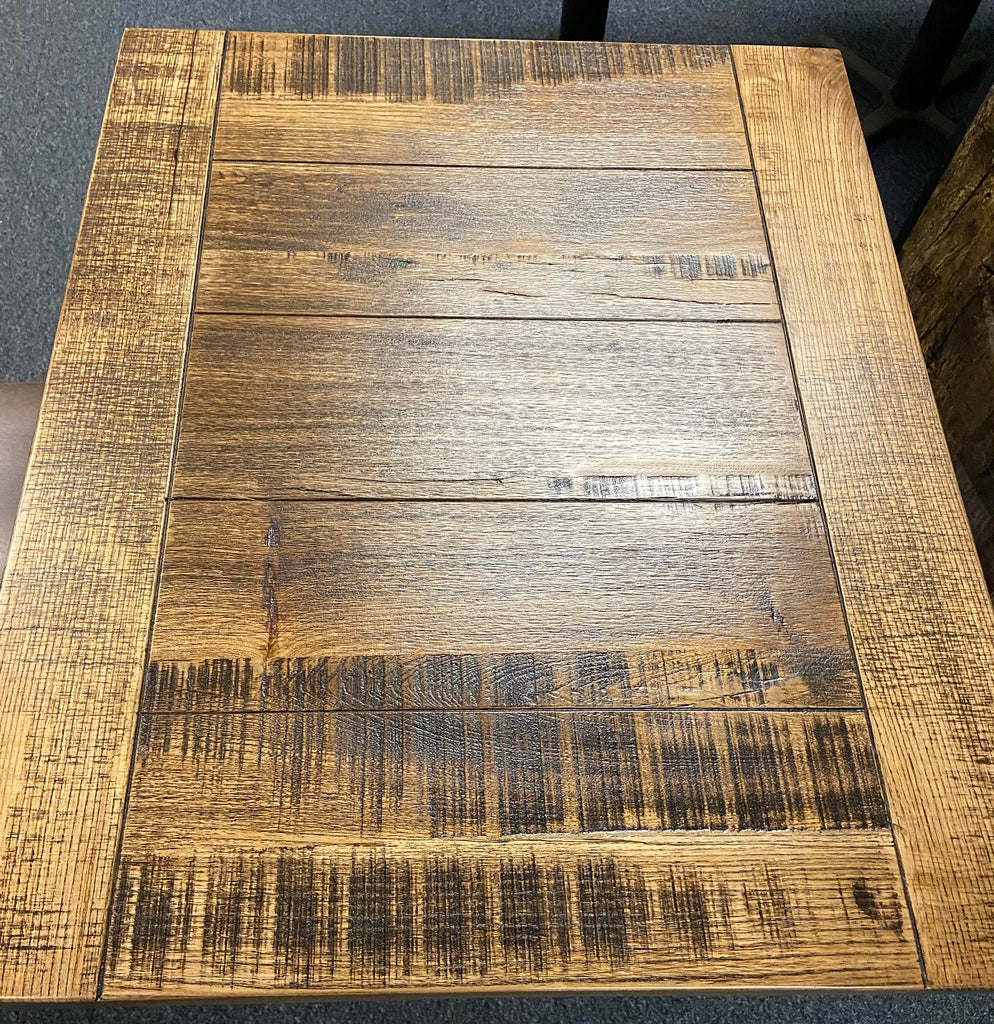 Shabbed Out Saw Cut American Elm Wood Restaurant Tables