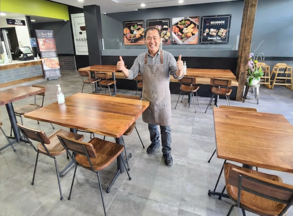 Brazilian Live Edge Walnut Restaurant Table Tops 2inch