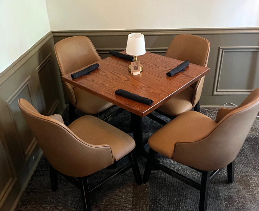 Classic Regular Oak Restaurant Table Tops Plank Style Custom Size